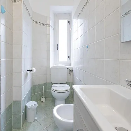 Free Parking & Netflix Quiet Into Nature Apartment